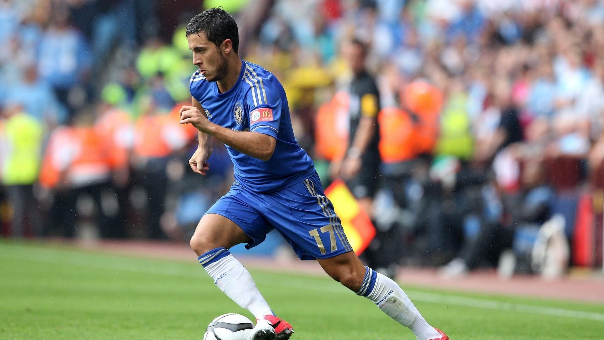 里昂客场不敌安格斯,遭遇两连败,里昂队主场