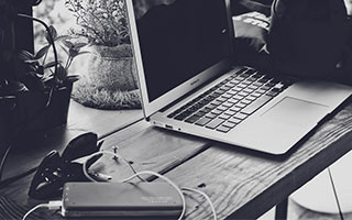 顶级赛场！意大利女足大战荷兰，双方势均力敌，意大利和荷兰足球交战史