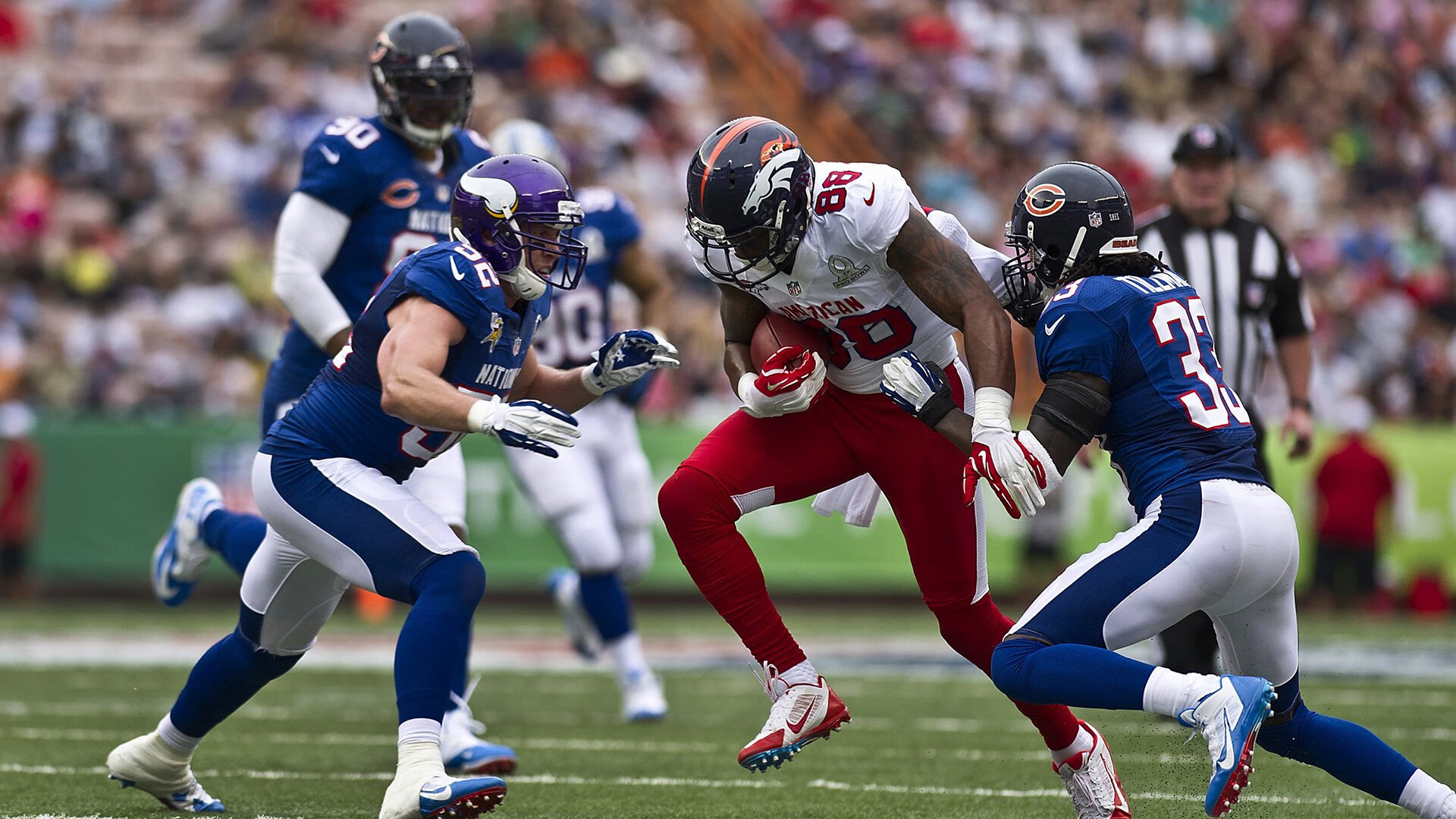 外援持球领跑球队，连环进攻令对手眼花缭乱，外援足球